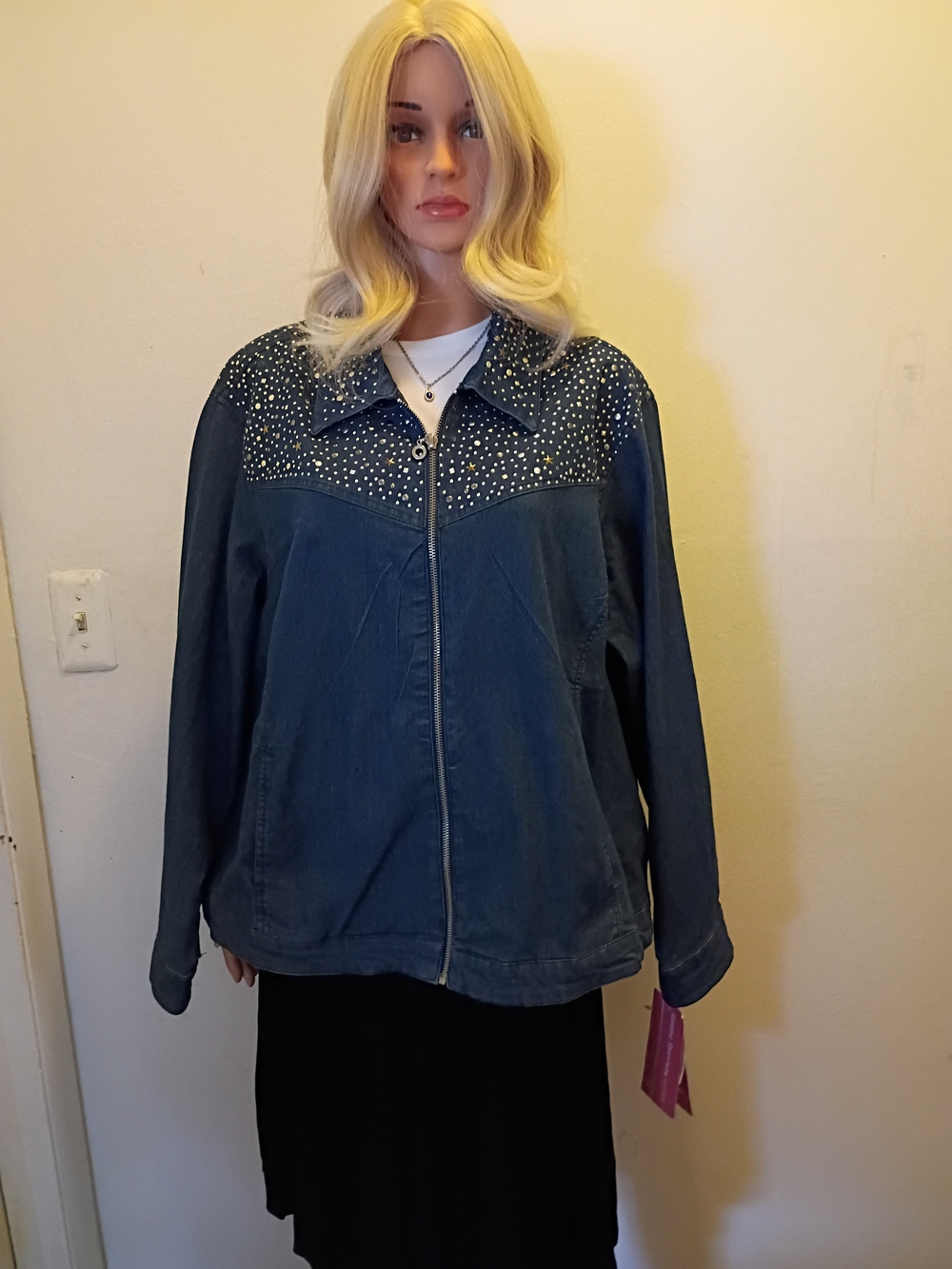 *NWT* Cathy Daniels Blue Denim Zip-Front Jacket with Studded Yoke